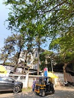Fabhotel Rest Inn