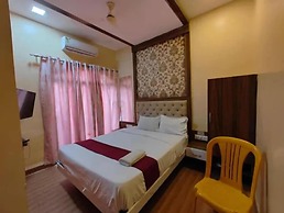 Fabhotel Rest Inn