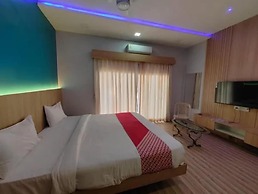 Fabhotel Rest Inn