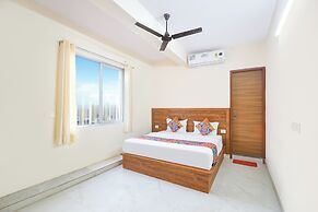 Via Imperial Residency