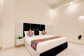 Fabhotel Paradise Palace