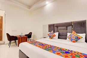 Fabhotel Paradise Palace