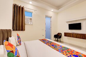 Fabhotel Paradise Palace