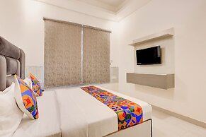 Fabhotel Paradise Palace