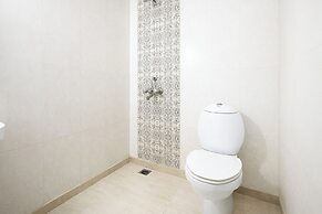 Via Aura Palace
