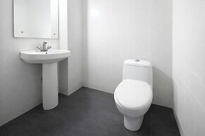 Via Aura Palace