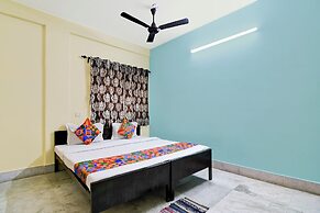 Fabhotel Florence Palace