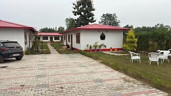 Fabhotel Wild Hibiscus Resort