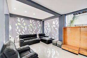 Fabhotel Rajyog Residency