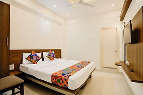 Fabhotel Purple Grand