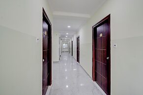 FabHotel Honey Grand - 400m From Yashoda Hospitals, Hitech City.