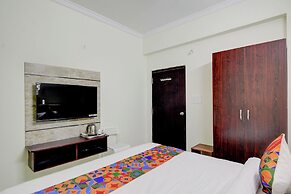FabHotel Honey Grand - 400m From Yashoda Hospitals, Hitech City.