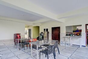 FabHotel Honey Grand - 400m From Yashoda Hospitals, Hitech City.