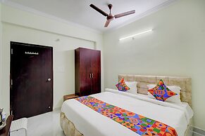 FabHotel Honey Grand - 400m From Yashoda Hospitals, Hitech City.