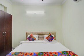 FabHotel Honey Grand - 400m From Yashoda Hospitals, Hitech City.