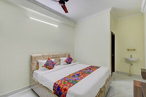 FabHotel Honey Grand - 400m From Yashoda Hospitals, Hitech City.