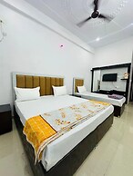 Fabhotel Shri Hari Singh Dham
