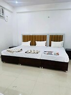 Fabhotel Shri Hari Singh Dham