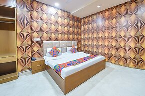 Fabhotel Royal Residency Sector 11