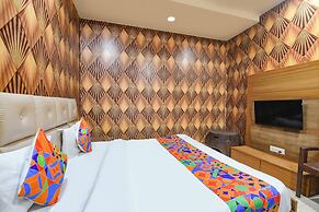 Fabhotel Royal Residency Sector 11