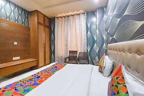 Fabhotel Royal Residency Sector 11