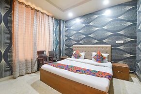 Fabhotel Royal Residency Sector 11