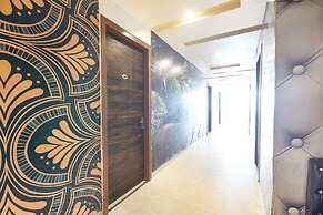 Fabhotel Royal Residency Sector 11