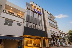 Fabhotel Royal Residency Sector 11