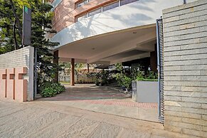 Fabhotel Jk Grand