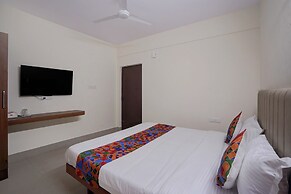 Fabhotel Sri Aditya Inn