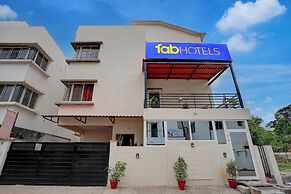 Fabhotel Sri Aditya Inn