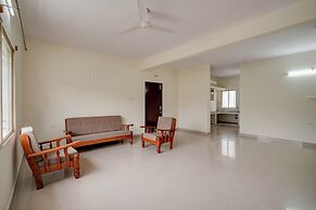 Fabhotel Sri Aditya Inn