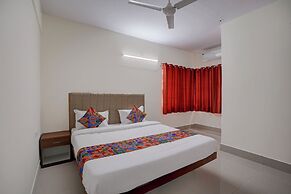 Fabhotel Sri Aditya Inn