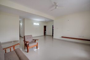 Fabhotel Sri Aditya Inn