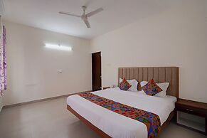 Fabhotel Sri Aditya Inn