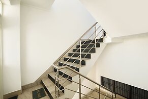 Fabhotel Divine