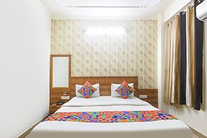 Fabhotel Divine