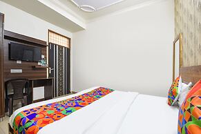 Fabhotel Divine