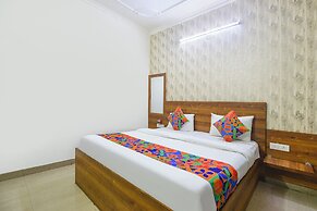 Fabhotel Divine