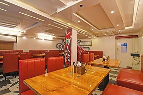 Fabhotel Kings Palace