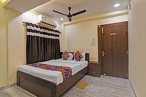 Fabhotel Kings Palace