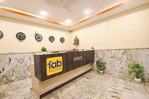 Fabhotel Mahal