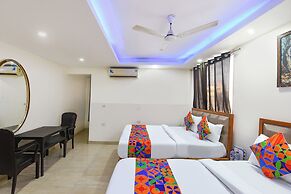 Fabhotel Mahal