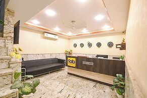 Fabhotel Mahal
