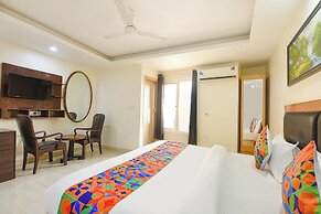 Fabhotel Mahal