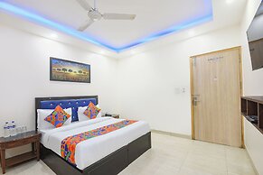 Fabhotel Mahal