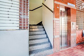 Fabhotel Royal Garuda Palace