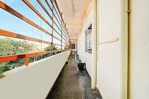 Fabhotel Royal Garuda Palace