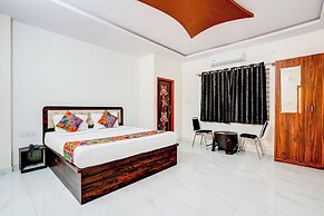 Fabhotel Royal Garuda Palace