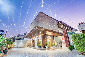 Fabhotel Chhappan